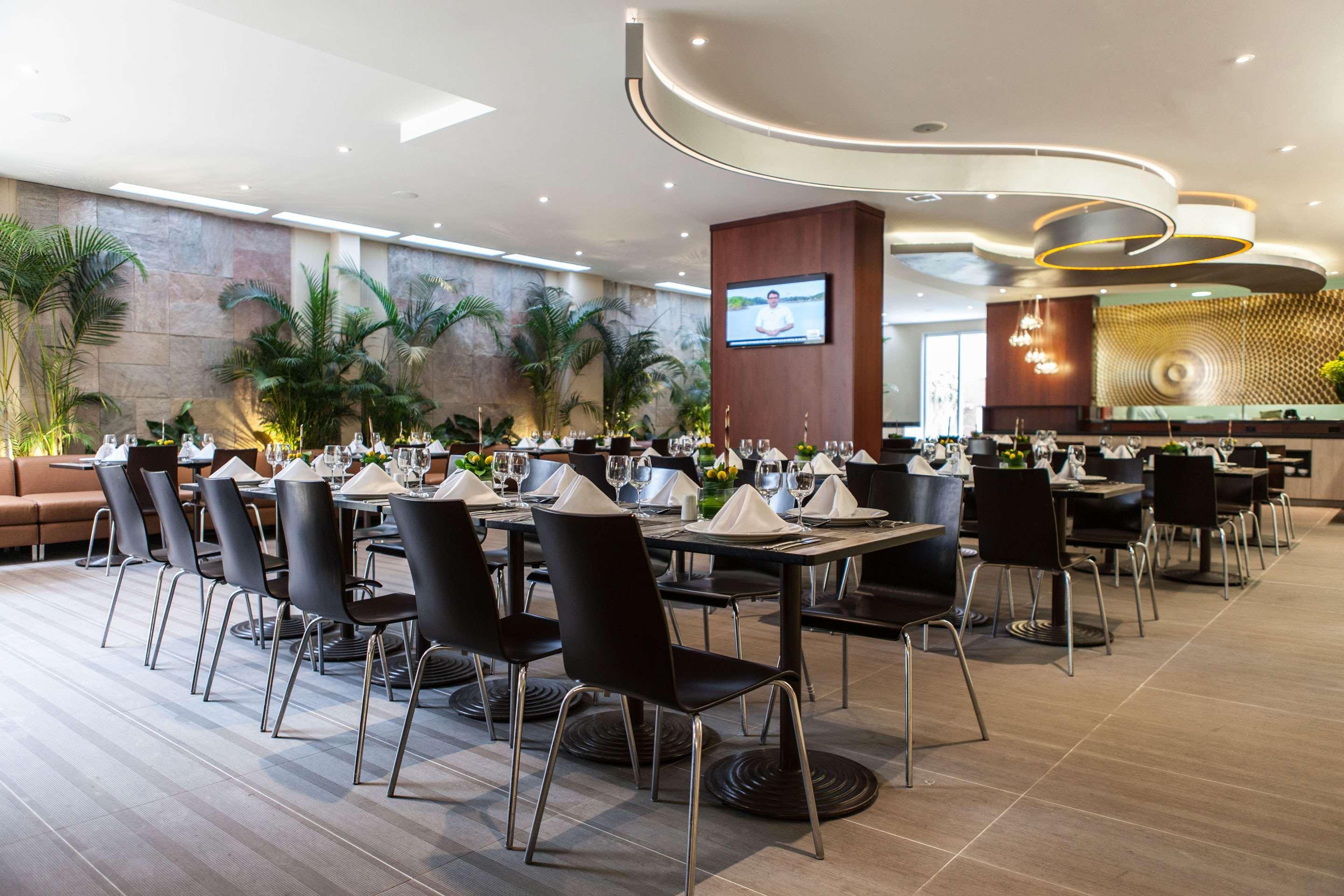 Best Western Plus 93 Park Hotel Bogotá Exterior foto The VIP lounge at Tan Son Nhat International Airport